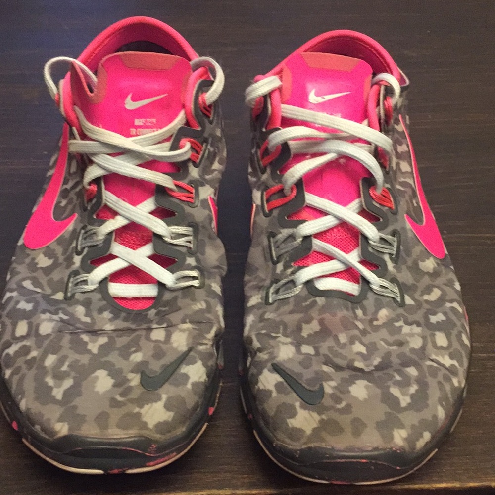 Well loved Nikes Size 8